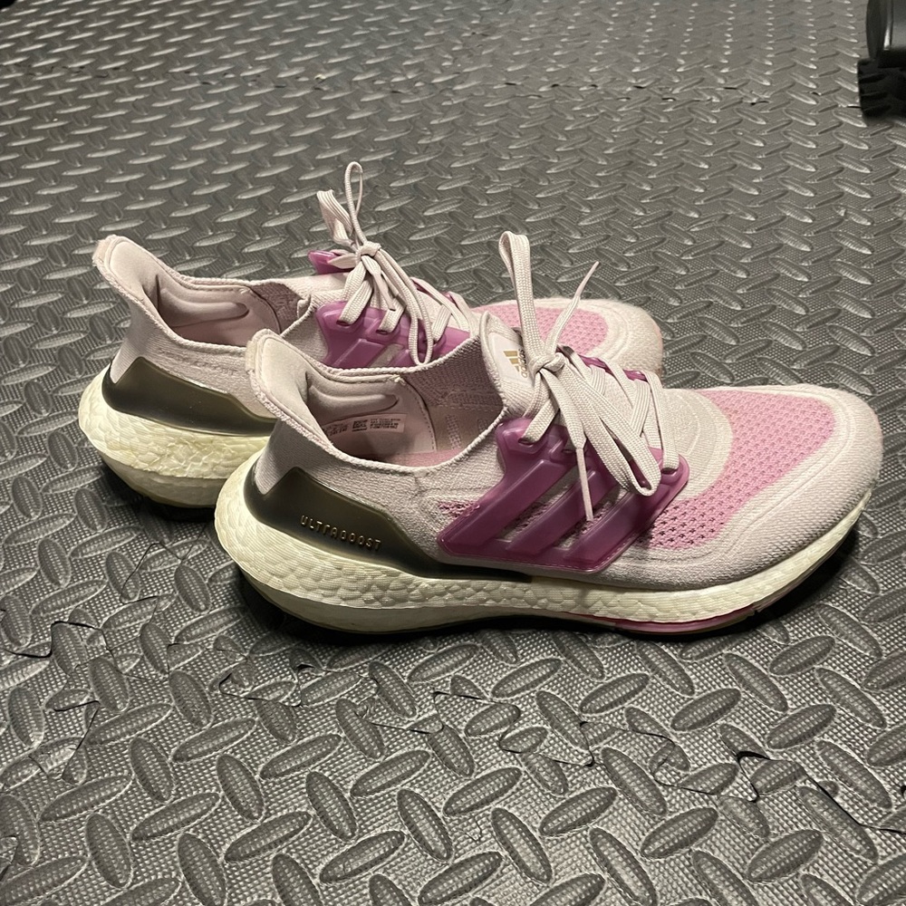 Adidas ultra boosts light lavender/ raspberry & gray